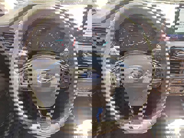 Certified 2022 Ford Escape SE w/ Cold Weather Package image 13