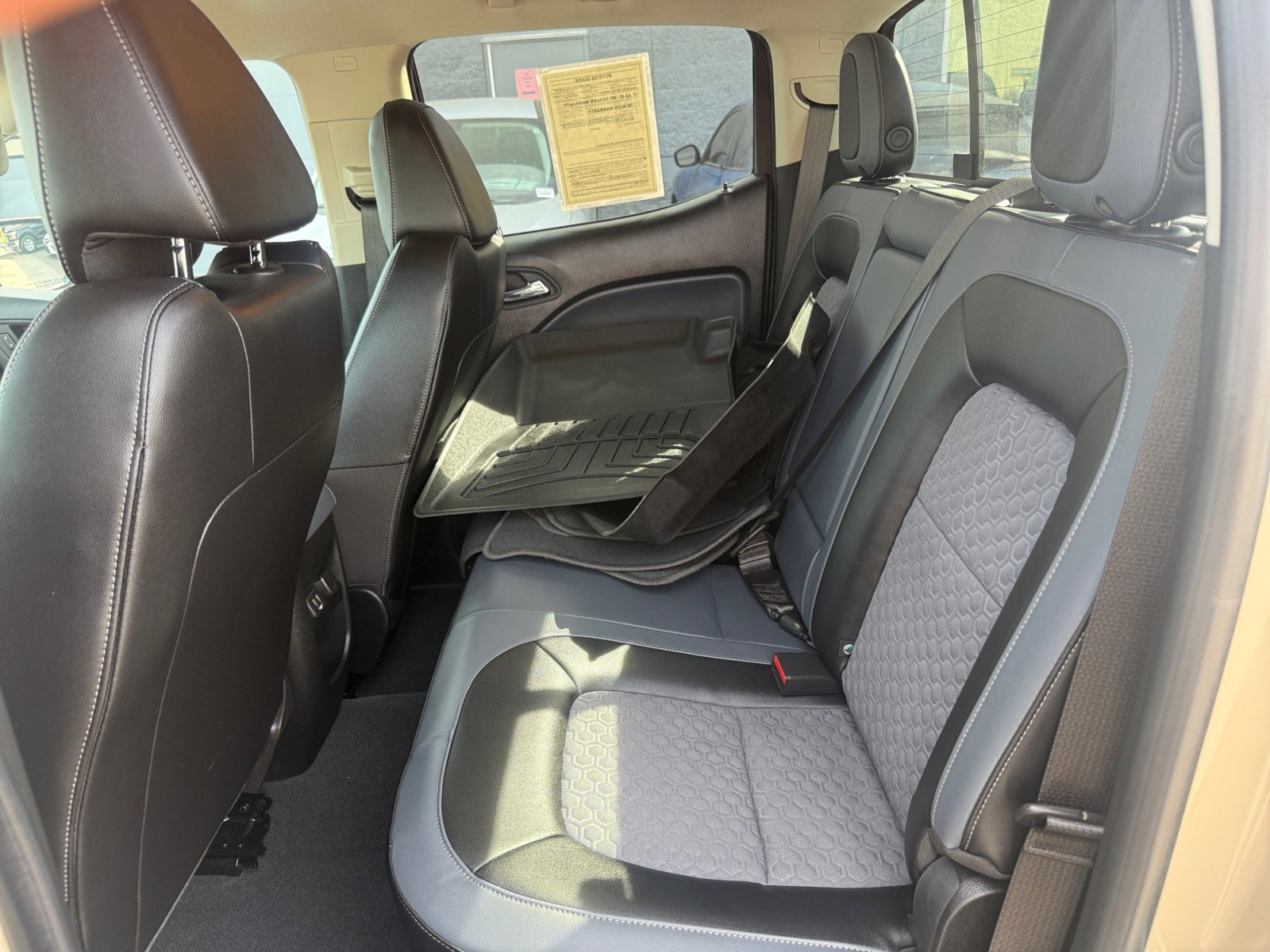 Used 2022 Chevrolet Colorado Z71 image 16