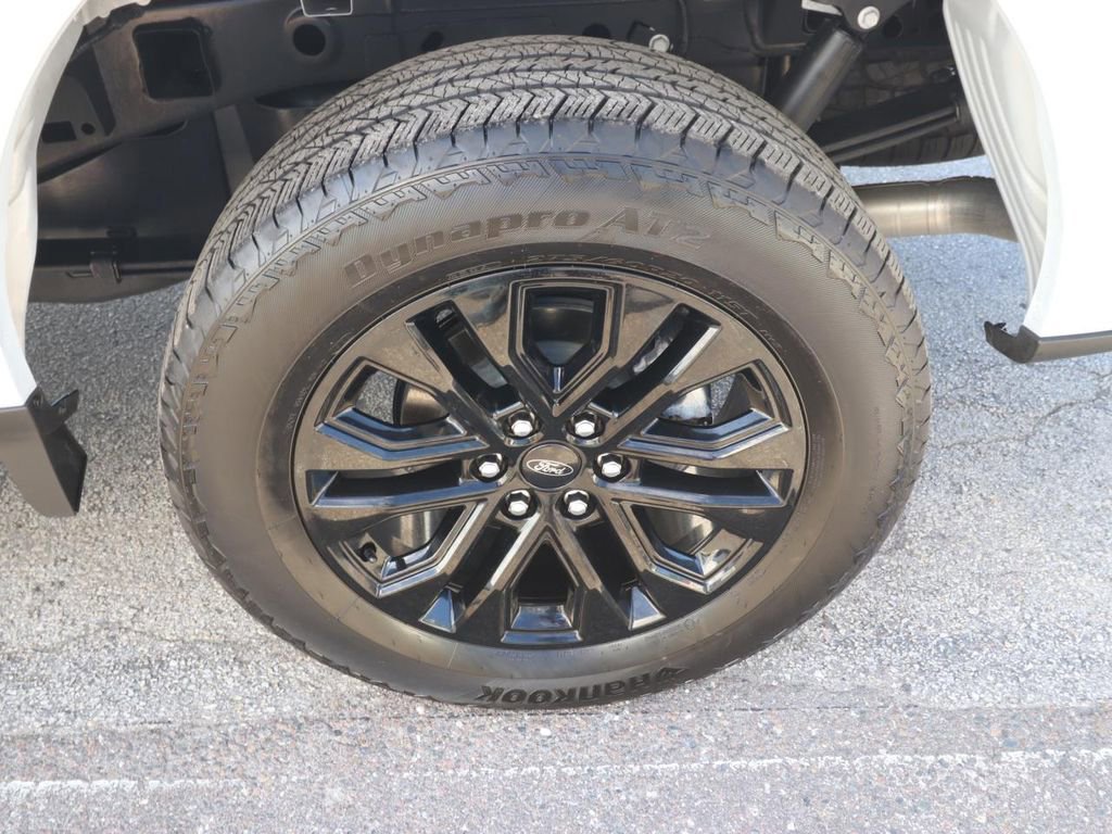 Certified 2025 Ford F150 Lariat w/ Equipment Group 501A Mid image 17