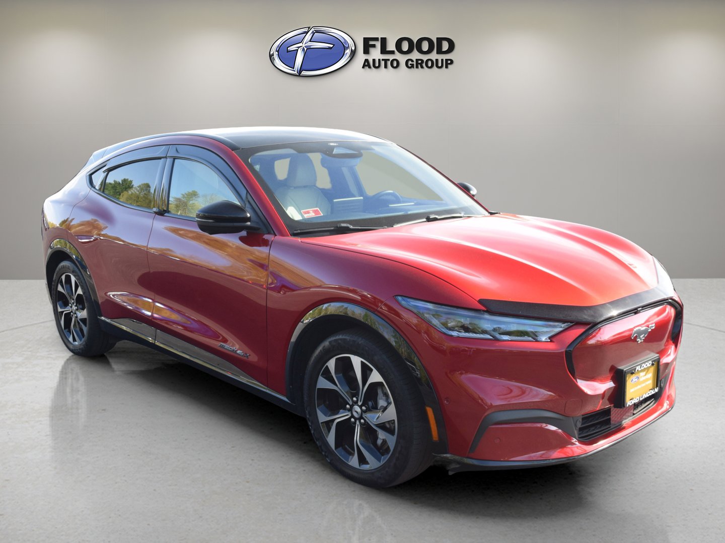 Certified 2022 Ford Mustang Mach-E Premium AWD/4WD image 1