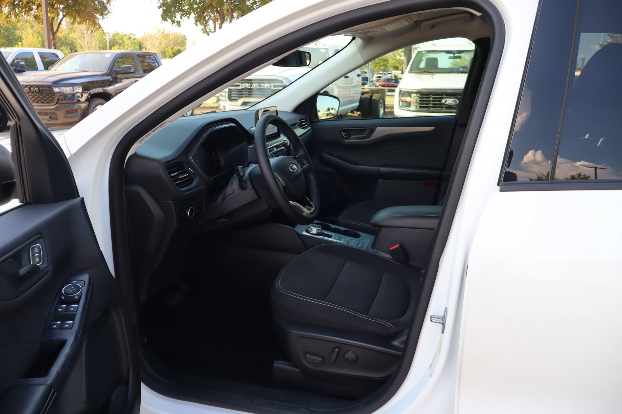 Certified 2023 Ford Escape Active FWD image 26