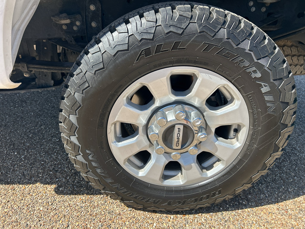 Certified 2024 Ford F250 XLT w/ FX4 Off-Road Package AWD/4WD image 10