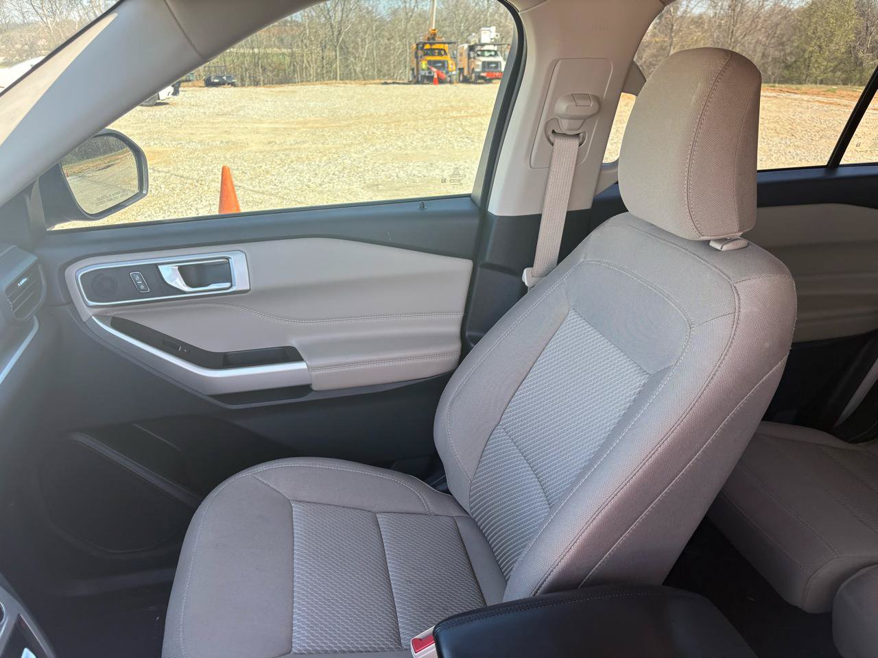 Certified 2022 Ford Explorer XLT RWD image 18