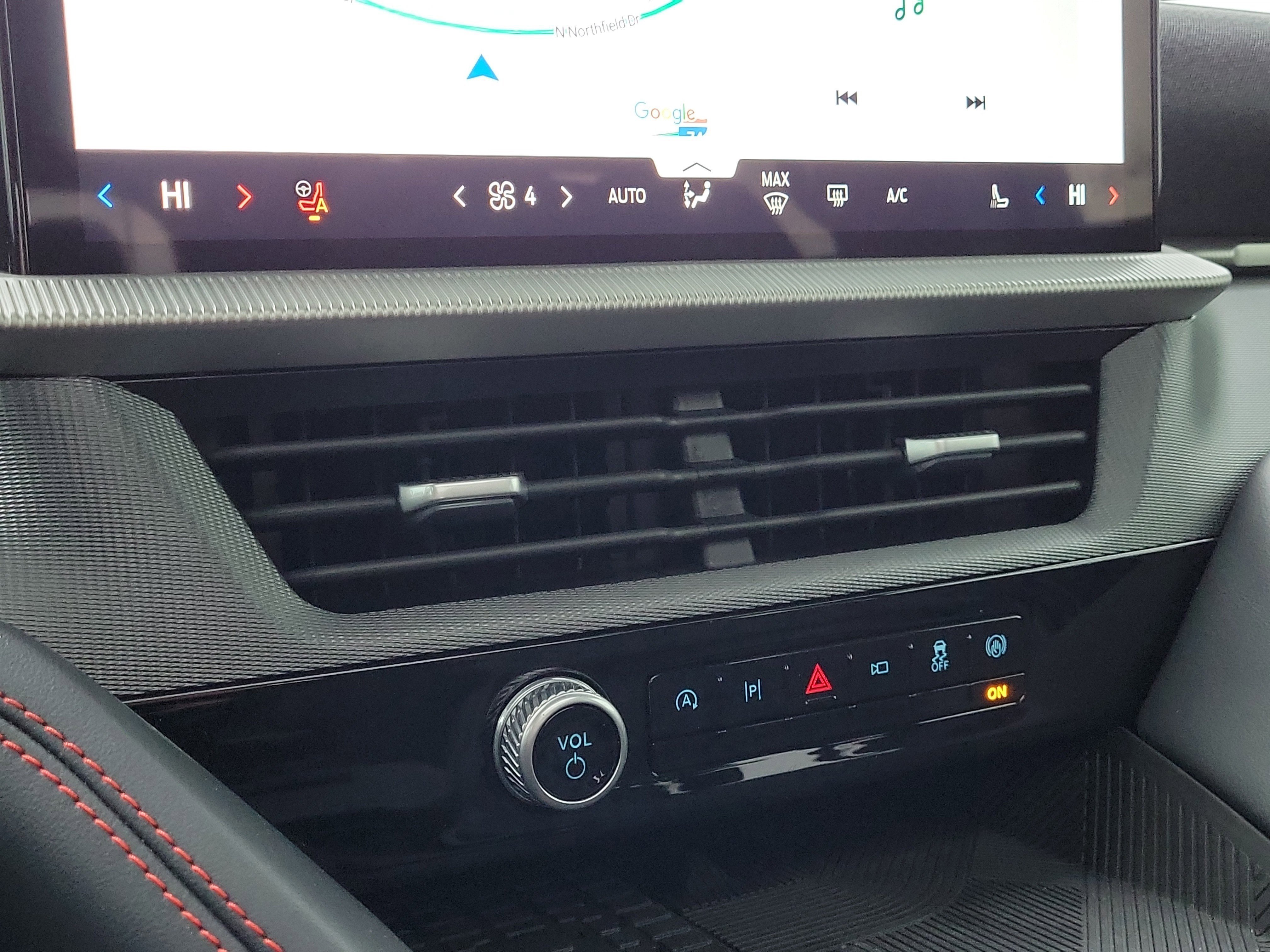 Certified 2025 Ford Explorer ST-Line w/ Premium Package image 31