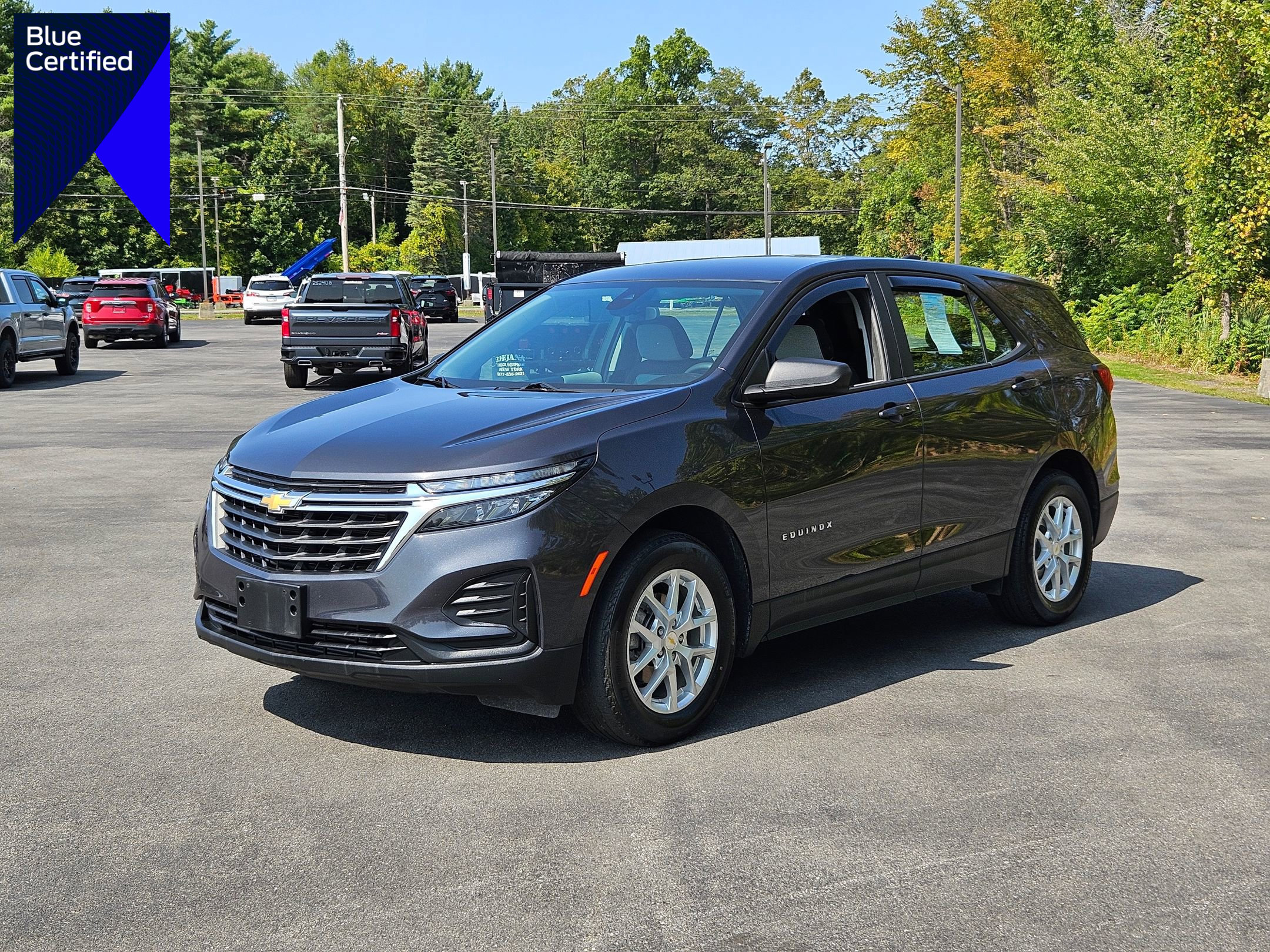 Used 2022 Chevrolet Equinox LS image 1