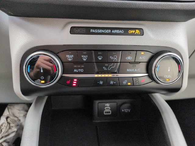 Certified 2024 Ford Escape Active AWD/4WD image 40