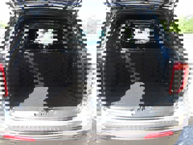 Certified 2023 Ford Explorer ST-Line w/ Class IV Trailer Tow Package image 23