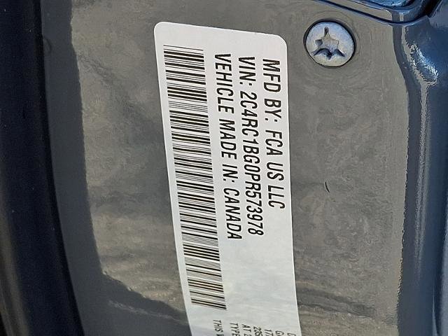 Used 2023 Chrysler Pacifica Touring-L image 26