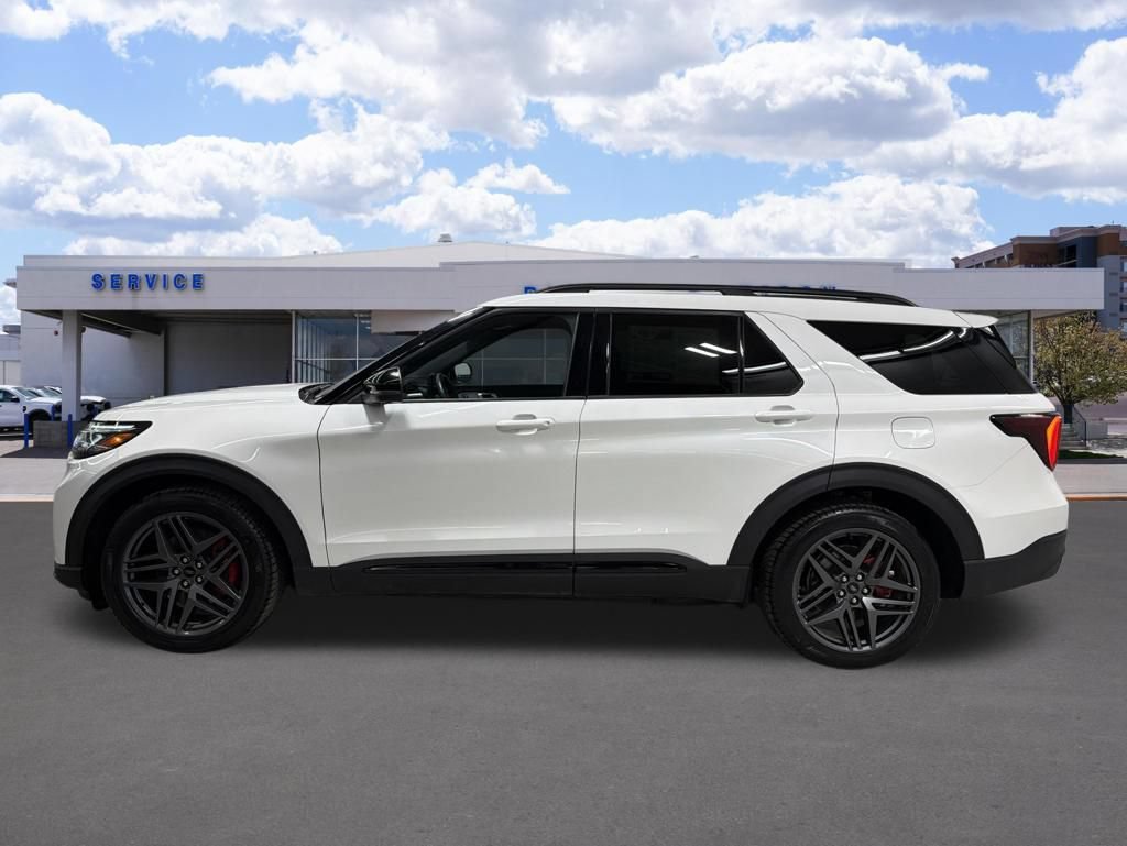 Certified 2025 Ford Explorer ST AWD/4WD image 6