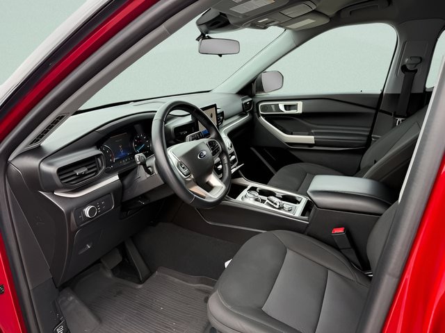 Certified 2022 Ford Explorer XLT AWD/4WD image 4