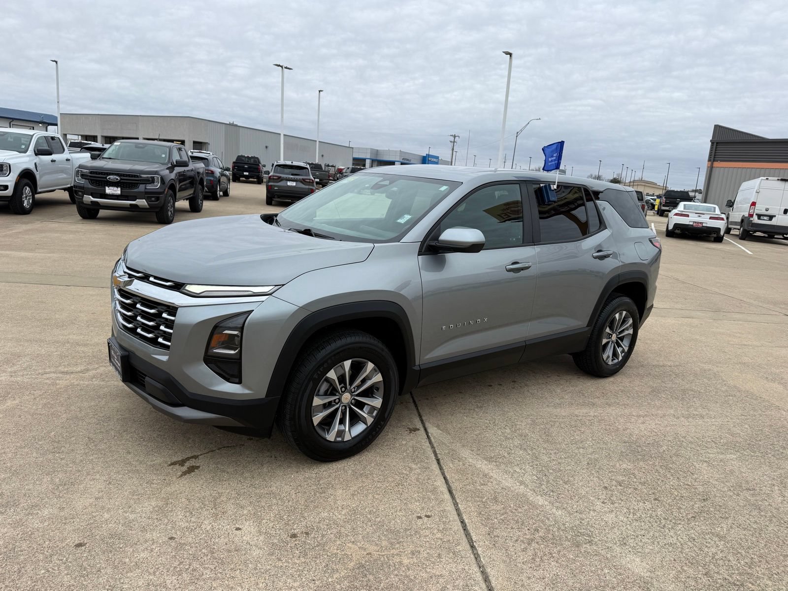 Used 2025 Chevrolet Equinox LT