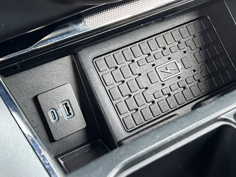 Certified 2023 Ford F150 Lightning Lariat w/ Equipment Group 511A High image 25