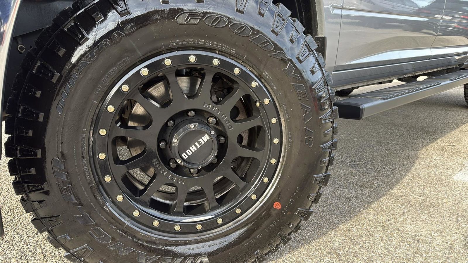 Used 2024 RAM 2500 Tradesman w/ Chrome Appearance Group image 8