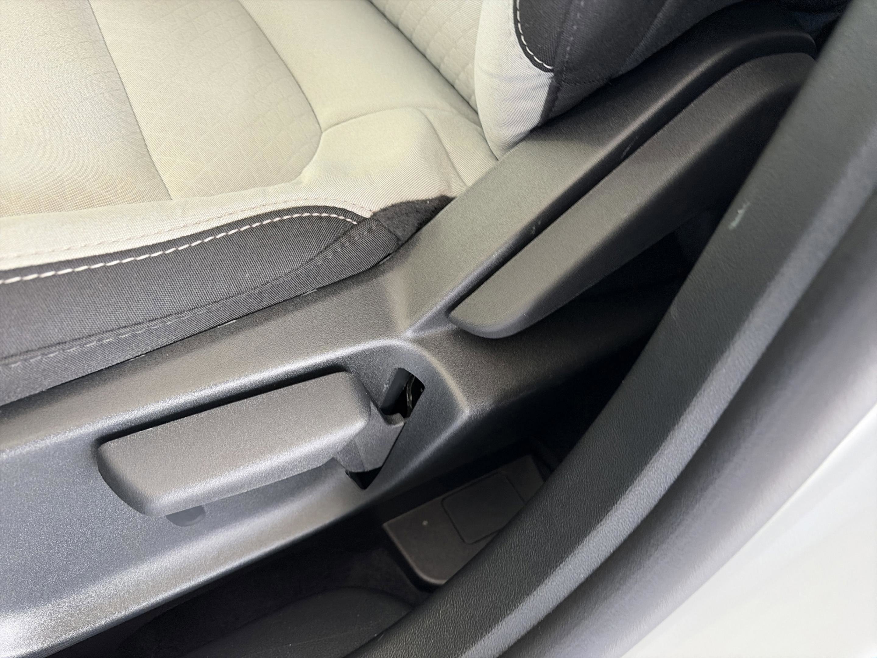 Certified 2025 Ford Escape Active w/ Tech Pack #1 image 13