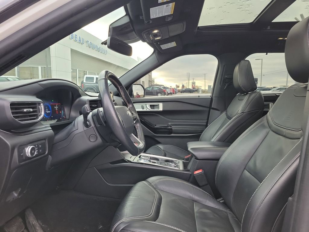 Certified 2022 Ford Explorer ST w/ Equipment Group 401A image 16