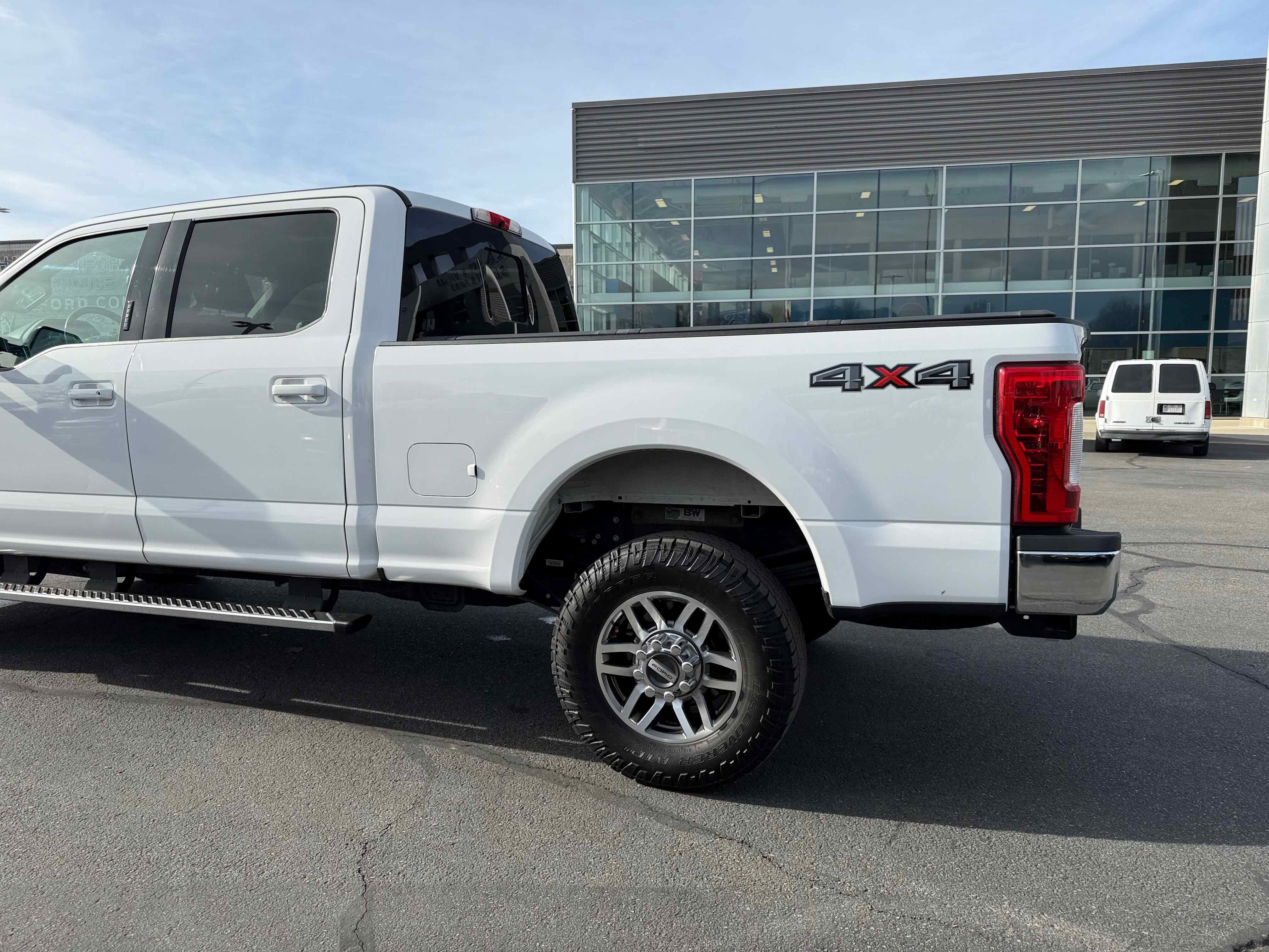 Certified 2017 Ford F350 Lariat w/ Lariat Value Package image 4