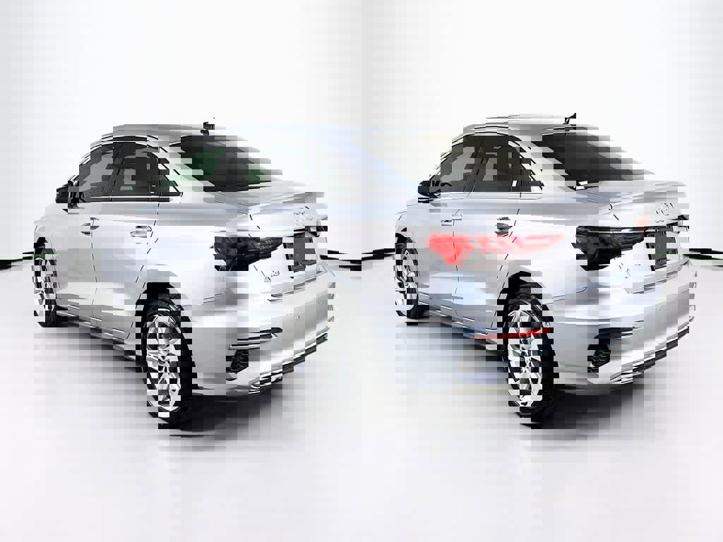 Used 2024 Audi A3 2.0T Premium image 3