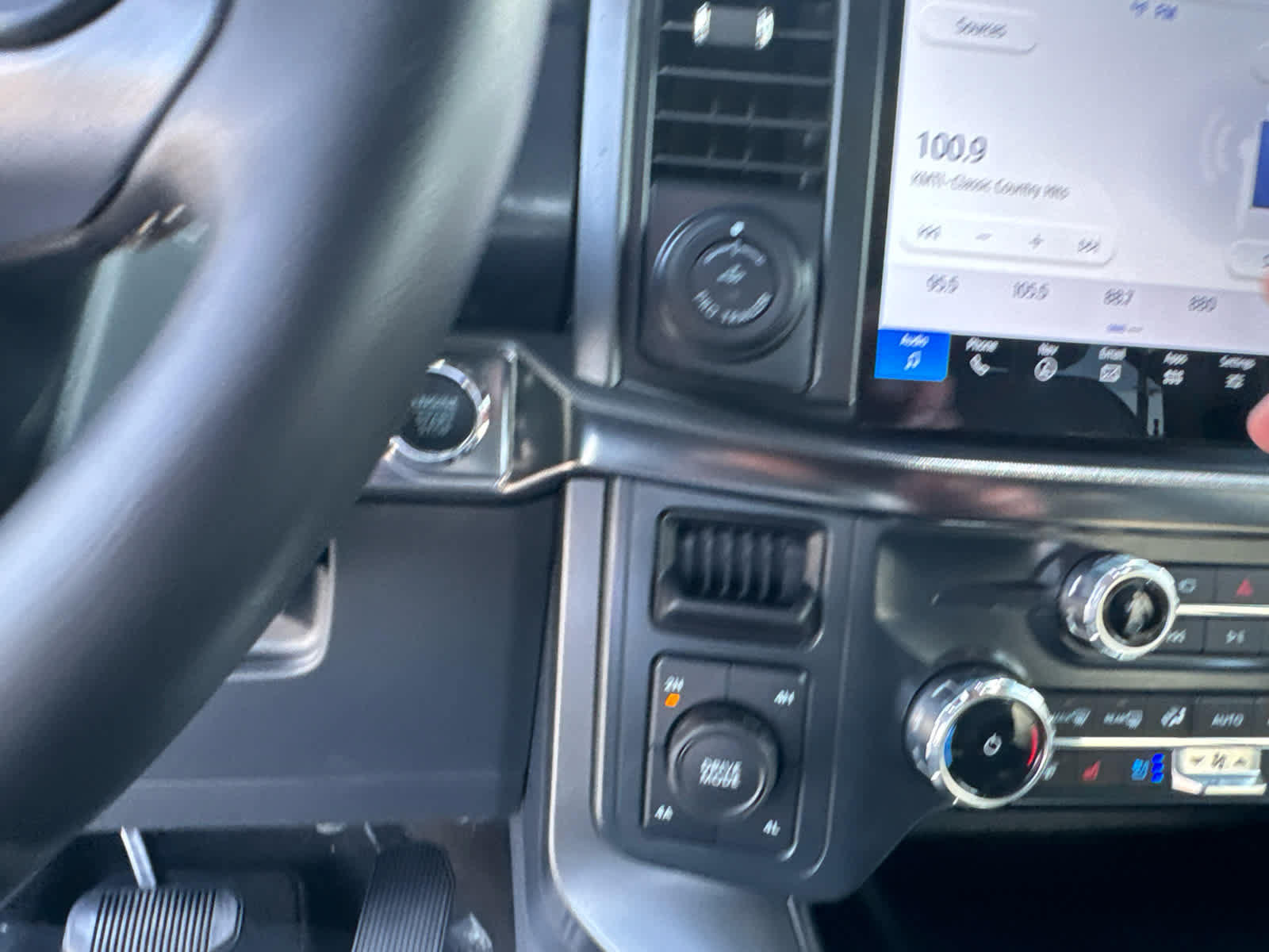 Certified 2025 Ford F150 Lariat AWD/4WD image 35