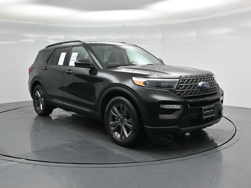 Certified 2022 Ford Explorer XLT w/ Equipment Group 202A image 62