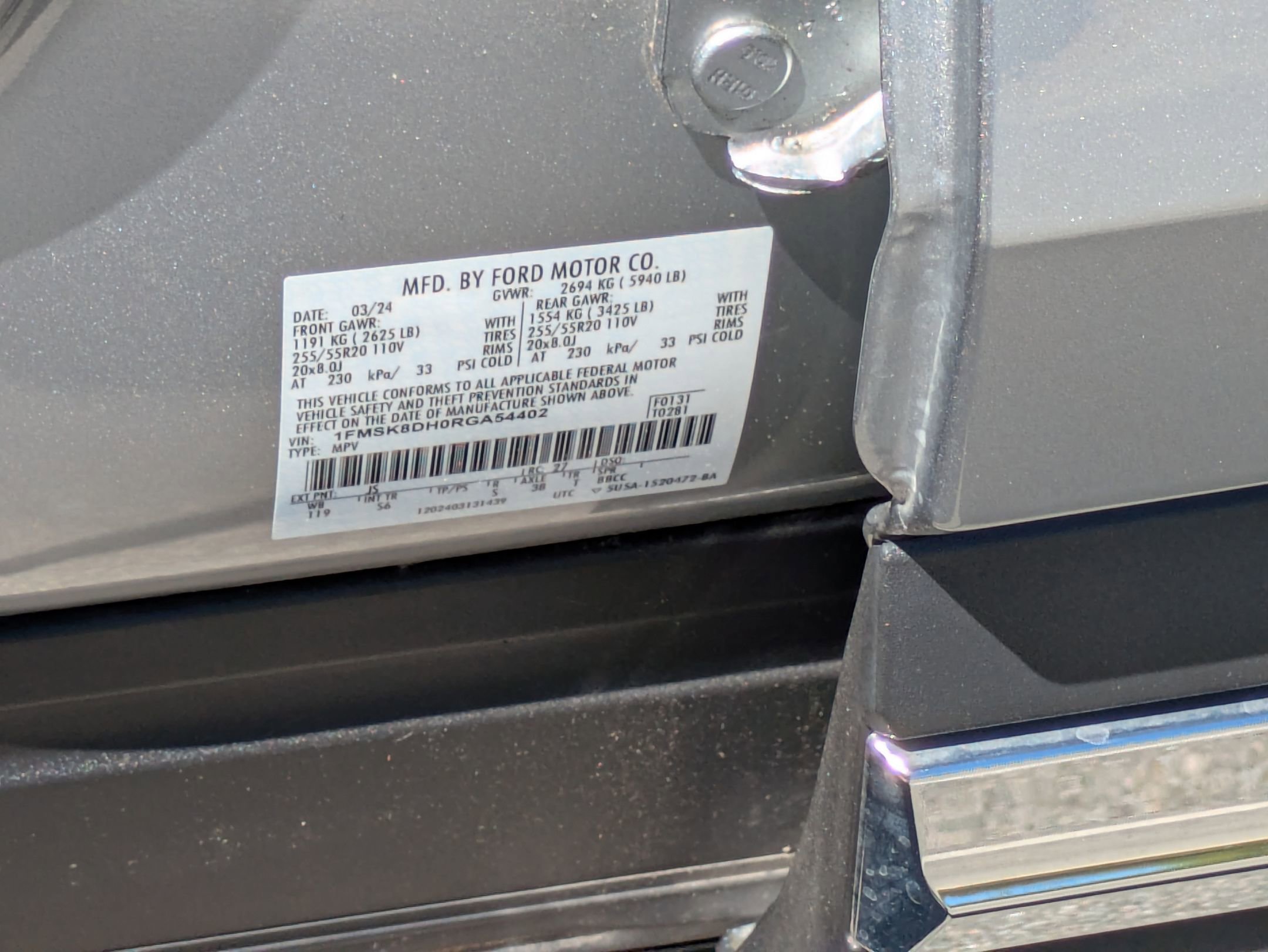 Certified 2024 Ford Explorer XLT w/ Equipment Group 202A AWD/4WD image 46
