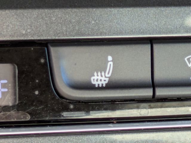 Used 2018 Volkswagen Tiguan SE image 22