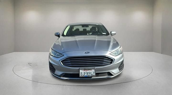 Certified 2020 Ford Fusion SE FWD image 2