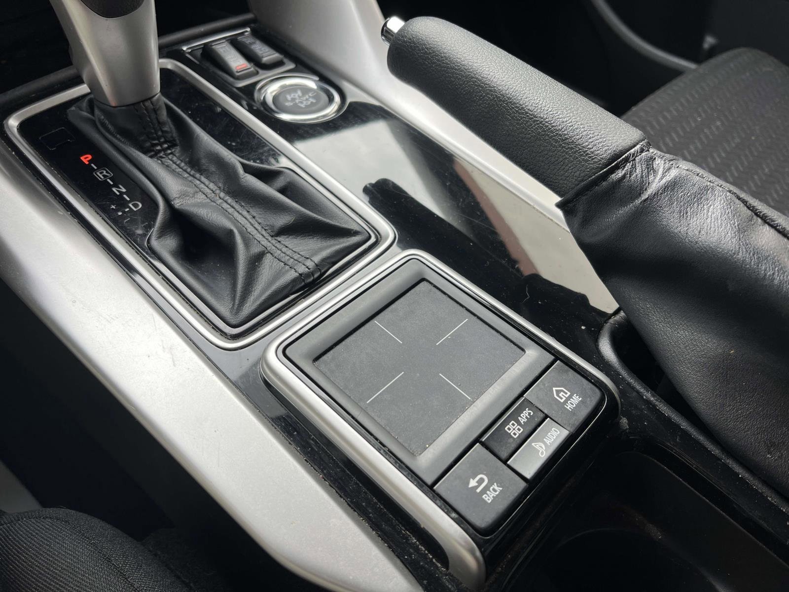 Used 2020 Mitsubishi Eclipse Cross LE image 26