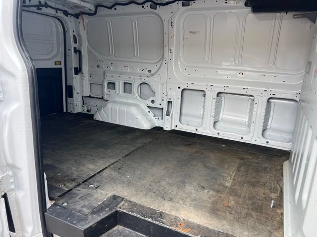 Certified 2021 Ford Transit 250 Low Roof RWD image 17