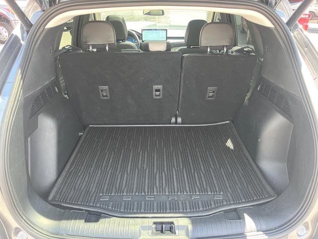 Certified 2025 Ford Escape Platinum w/ Premium Technology Package AWD/4WD image 19