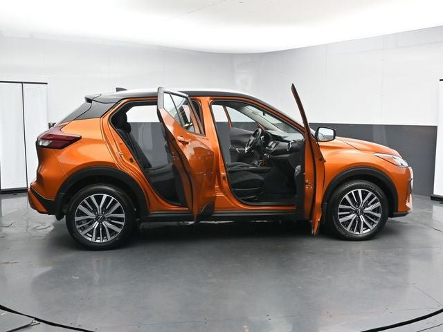 Used 2024 Nissan Kicks SV FWD image 35