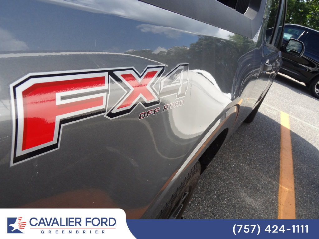Certified 2025 Ford Maverick XLT w/ XLT Luxury Package AWD/4WD image 6