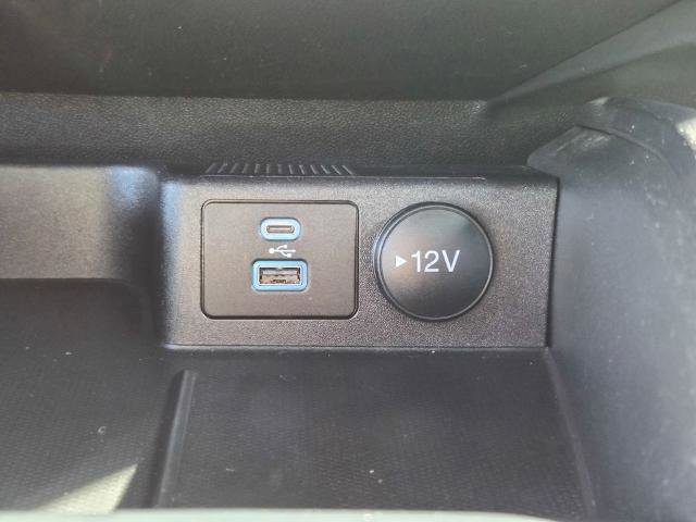 Certified 2022 Ford Escape SEL w/ SEL Stealth AWD Package image 21