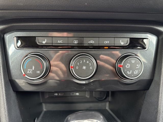 Used 2023 Volkswagen Tiguan S image 40