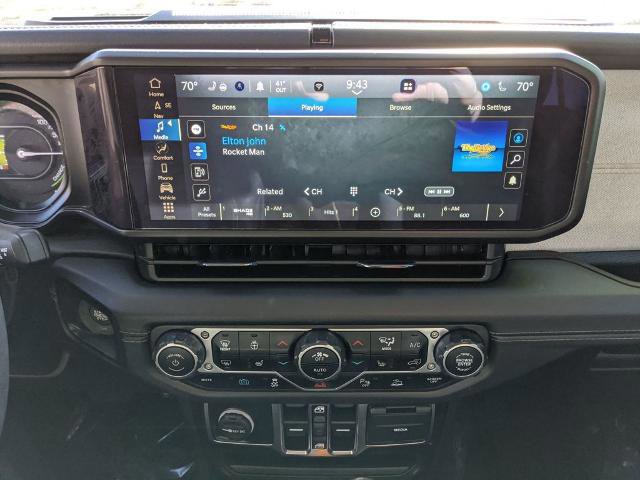 Used 2024 Jeep Wrangler Unlimited Sahara w/ Technology Group image 9