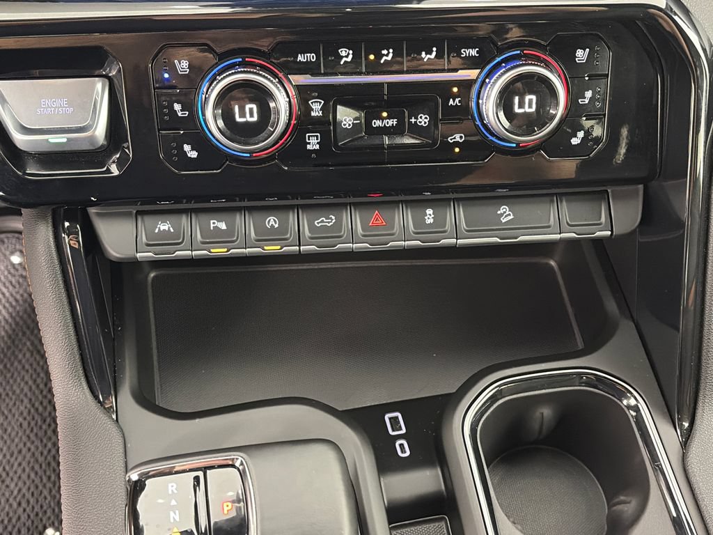 Used 2025 GMC Sierra 1500 AT4 w/ Technology Package AWD/4WD image 21
