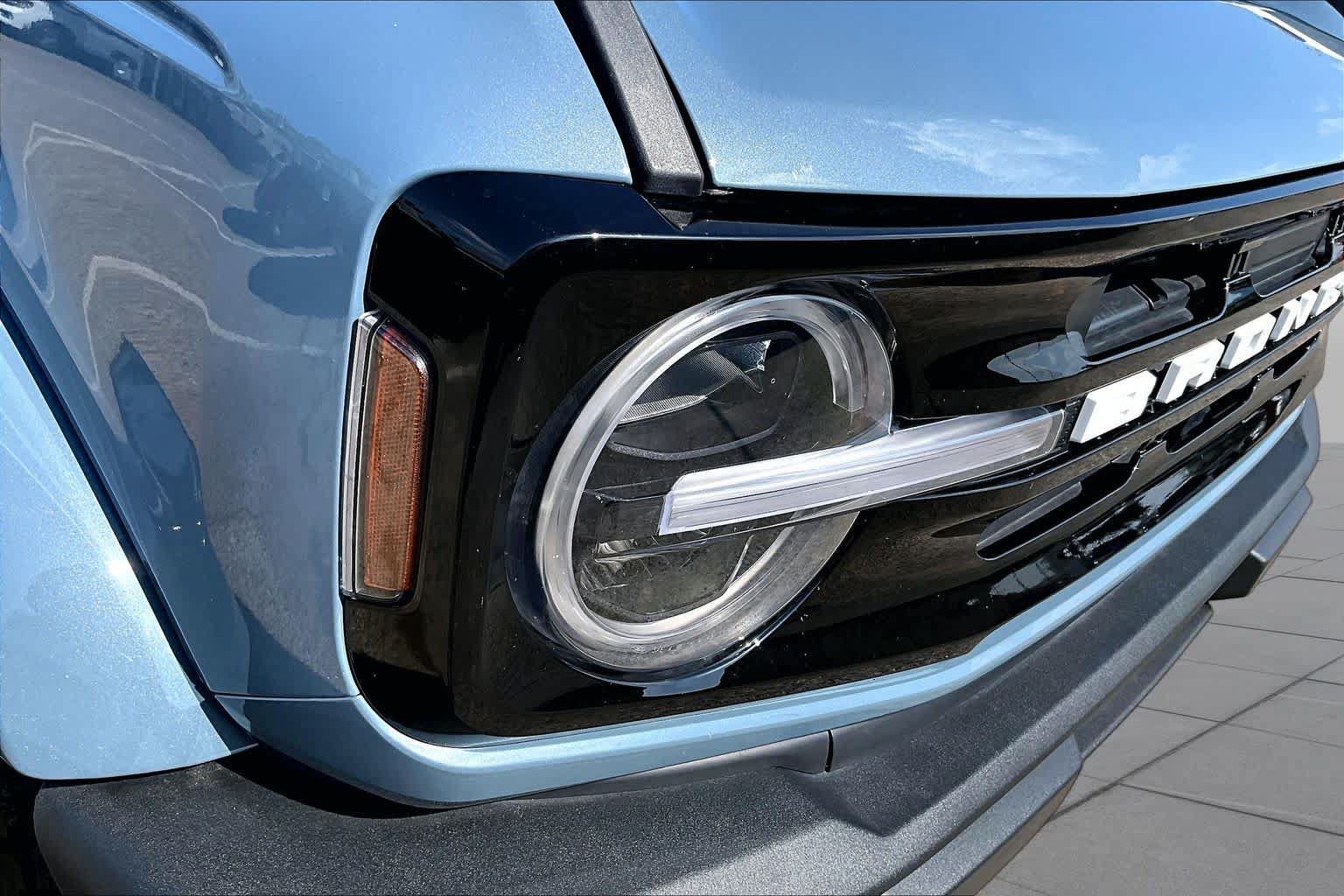 Certified 2025 Ford Bronco Outer Banks AWD/4WD image 27