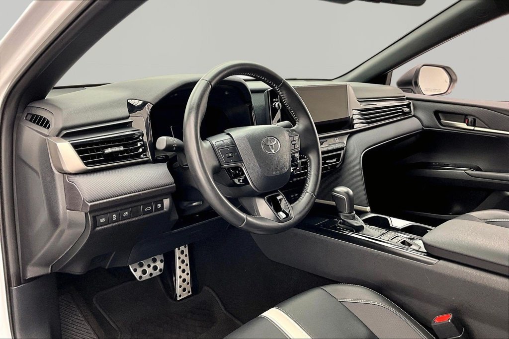 Used 2025 Toyota Camry SE w/ Multimedia Upgrade Package FWD image 14