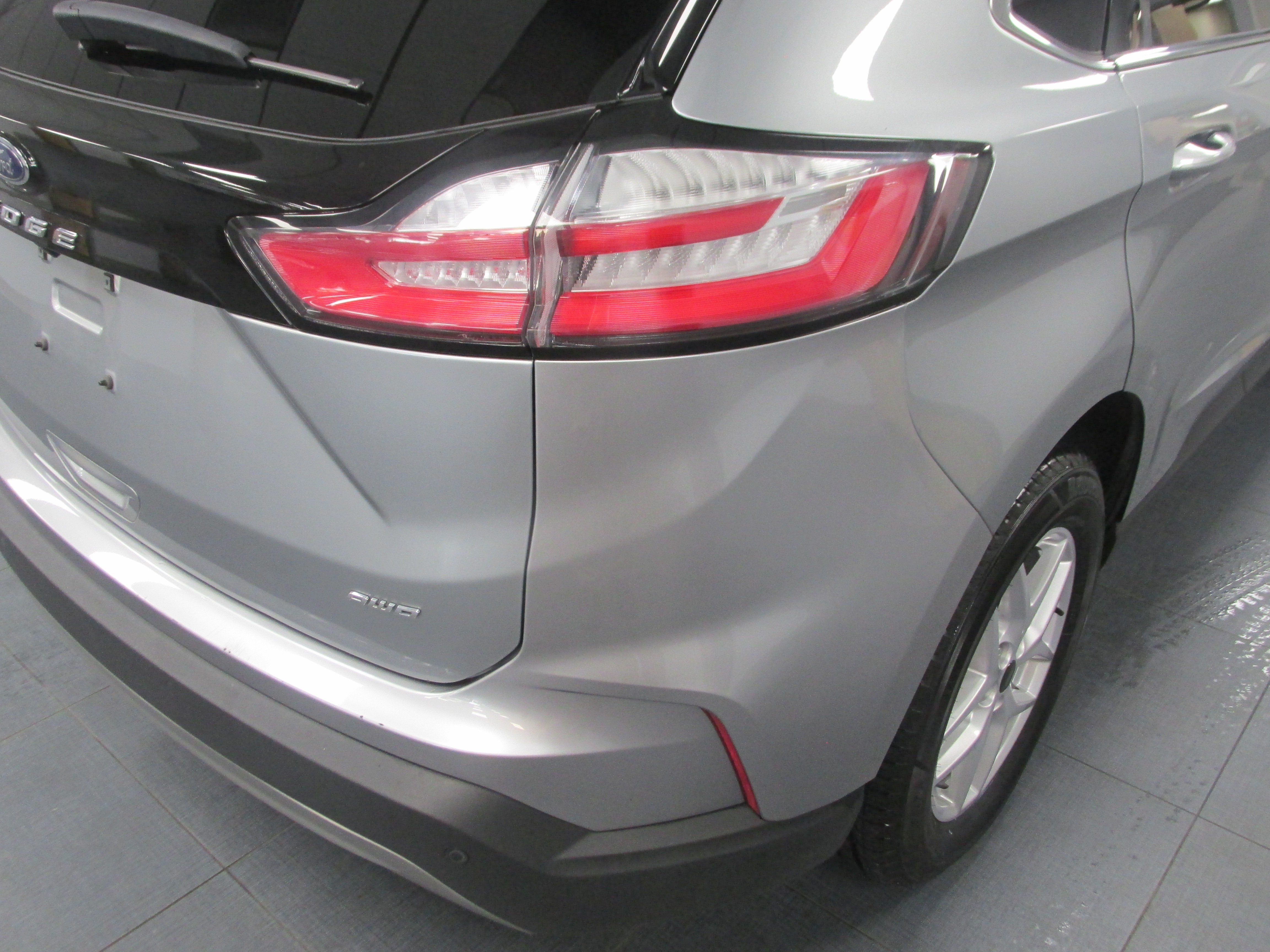Certified 2024 Ford Edge SEL AWD/4WD image 11
