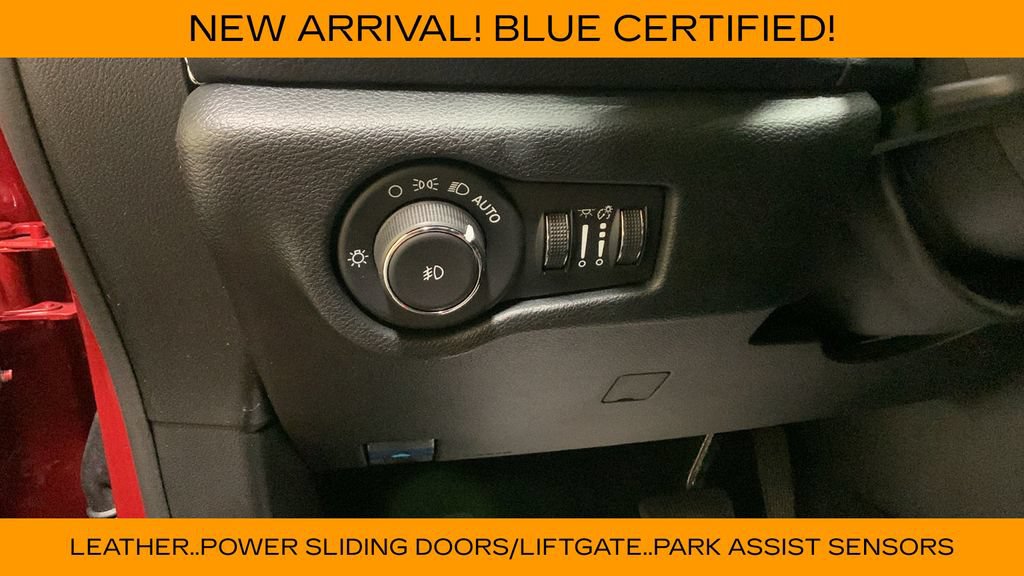 Used 2026 Chrysler Pacifica Select AWD/4WD image 29