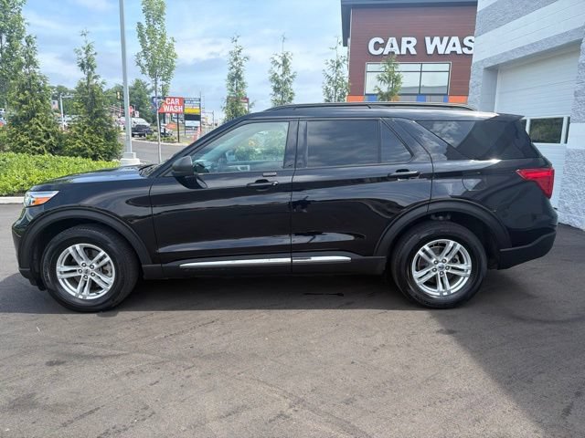 Certified 2023 Ford Explorer XLT w/ Class IV Trailer Tow Package AWD/4WD image 3