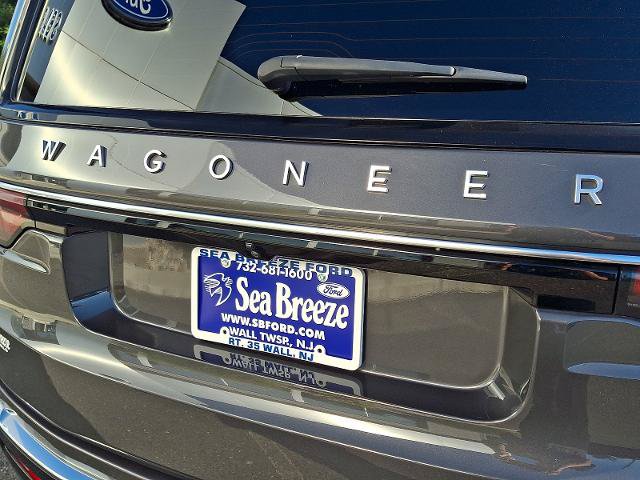 Used 2025 Jeep Wagoneer 4WD w/ Premium Group I image 30