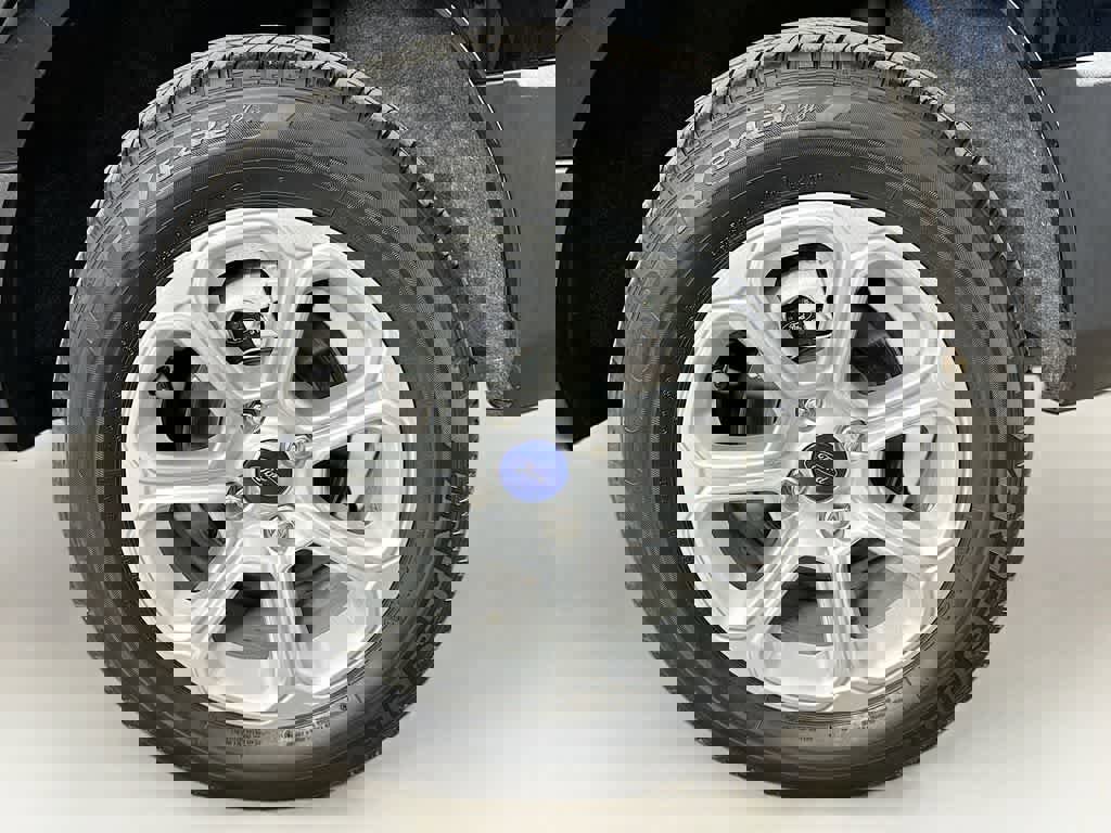 Certified 2022 Ford EcoSport SE w/ SE Convenience Package image 11