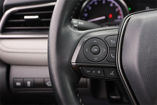 Used 2022 Toyota Camry SE image 12