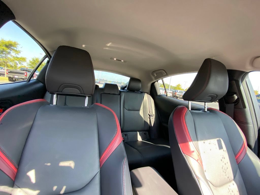Used 2024 Toyota Prius Prime Premium FWD image 29