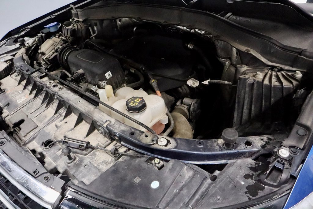 Certified 2020 Ford Explorer XLT w/ Equipment Group 202A image 15