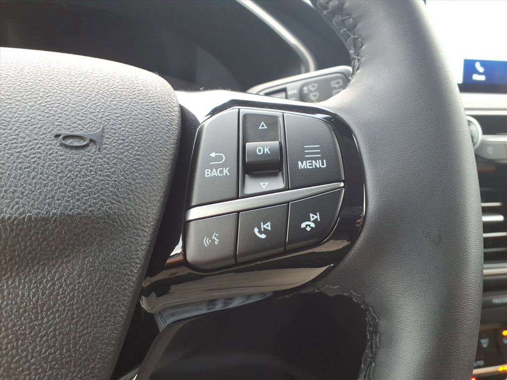 Certified 2022 Ford Escape SEL image 17