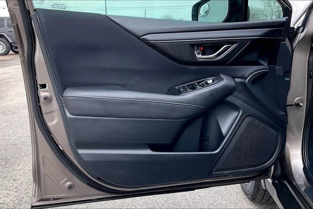 Used 2022 Subaru Outback Premium image 17