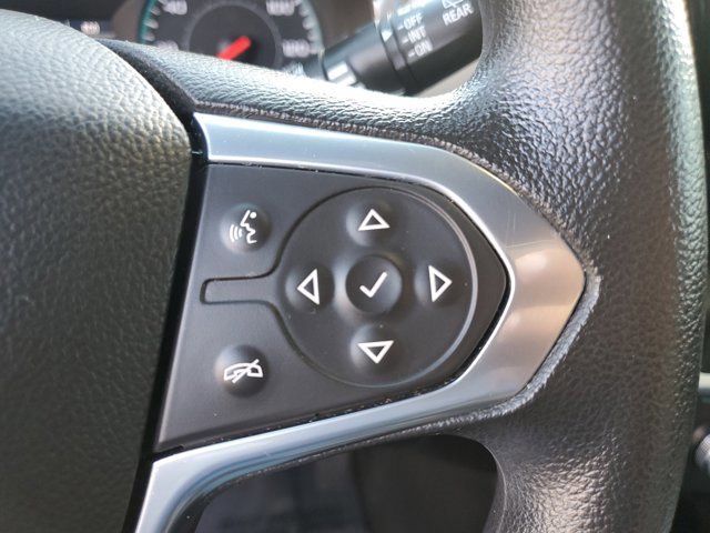 Used 2023 Chevrolet Traverse LS image 21