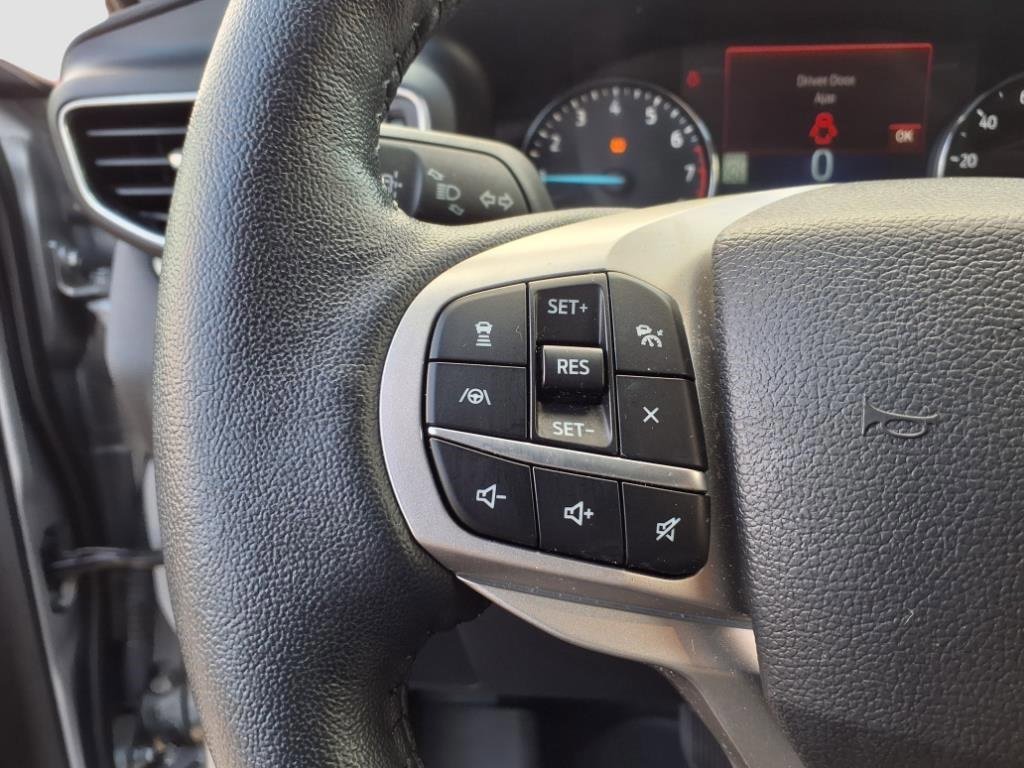 Certified 2022 Ford Explorer XLT w/ Equipment Group 202A image 19