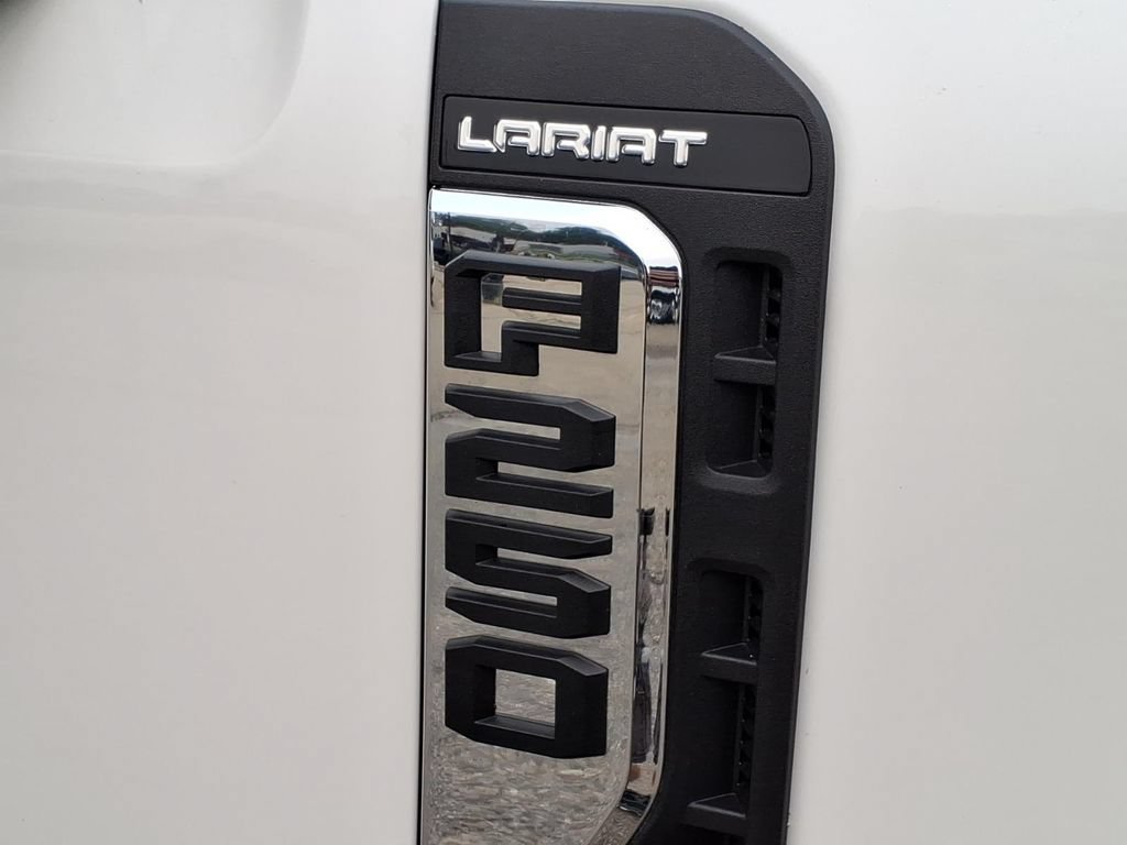 Certified 2023 Ford F250 Lariat w/ Lariat Ultimate Package AWD/4WD image 10